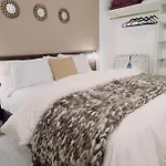Bright & Cozy Departamento Cerca Del Centro Con Cochera